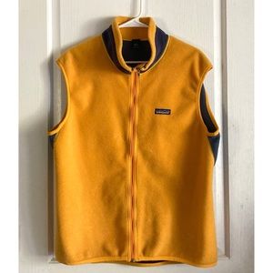 Patagonia Men yellow zip fleece vest size Large